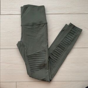 ALO Yoga Olive Leggings